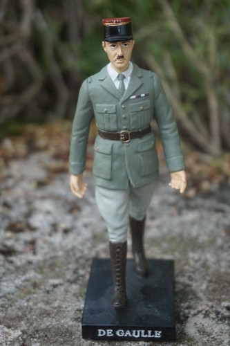 Re0167 figurine statuette - figurine,